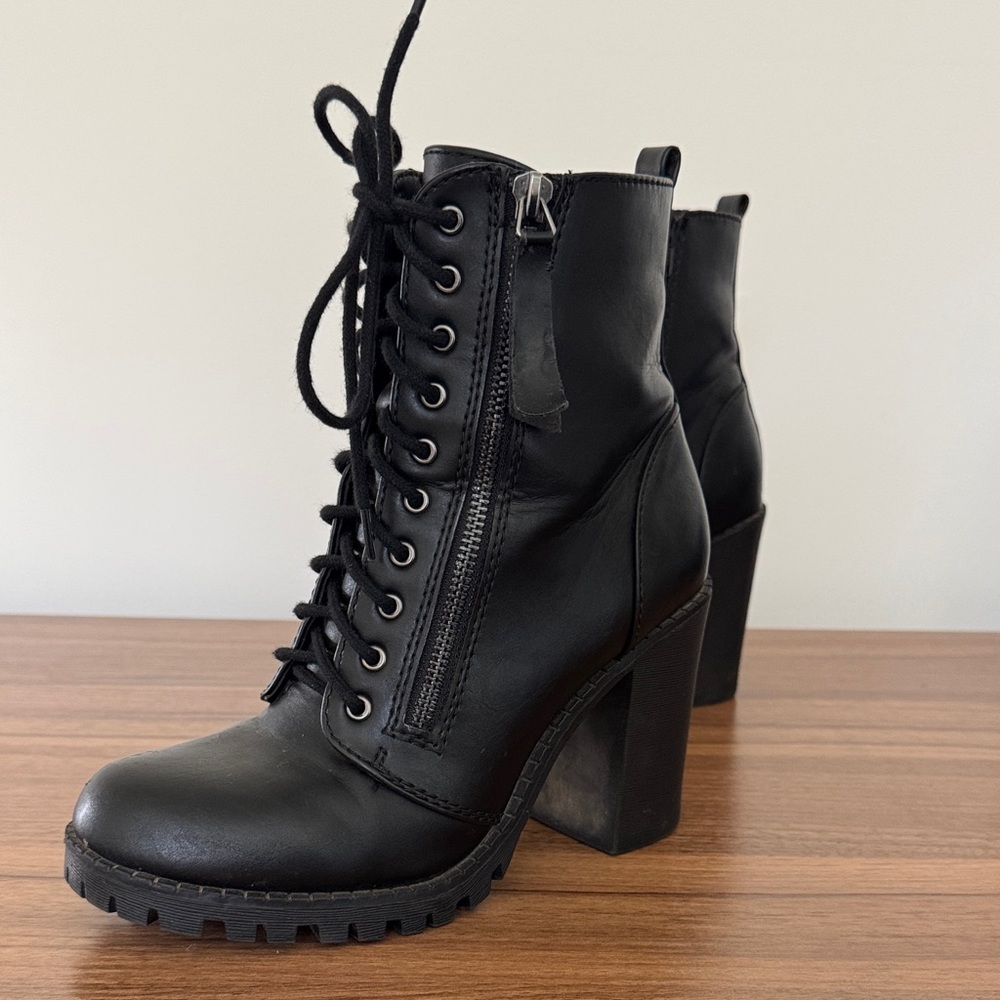 Soda Black Combat Lace-Up Boots - Picture 4 of 5